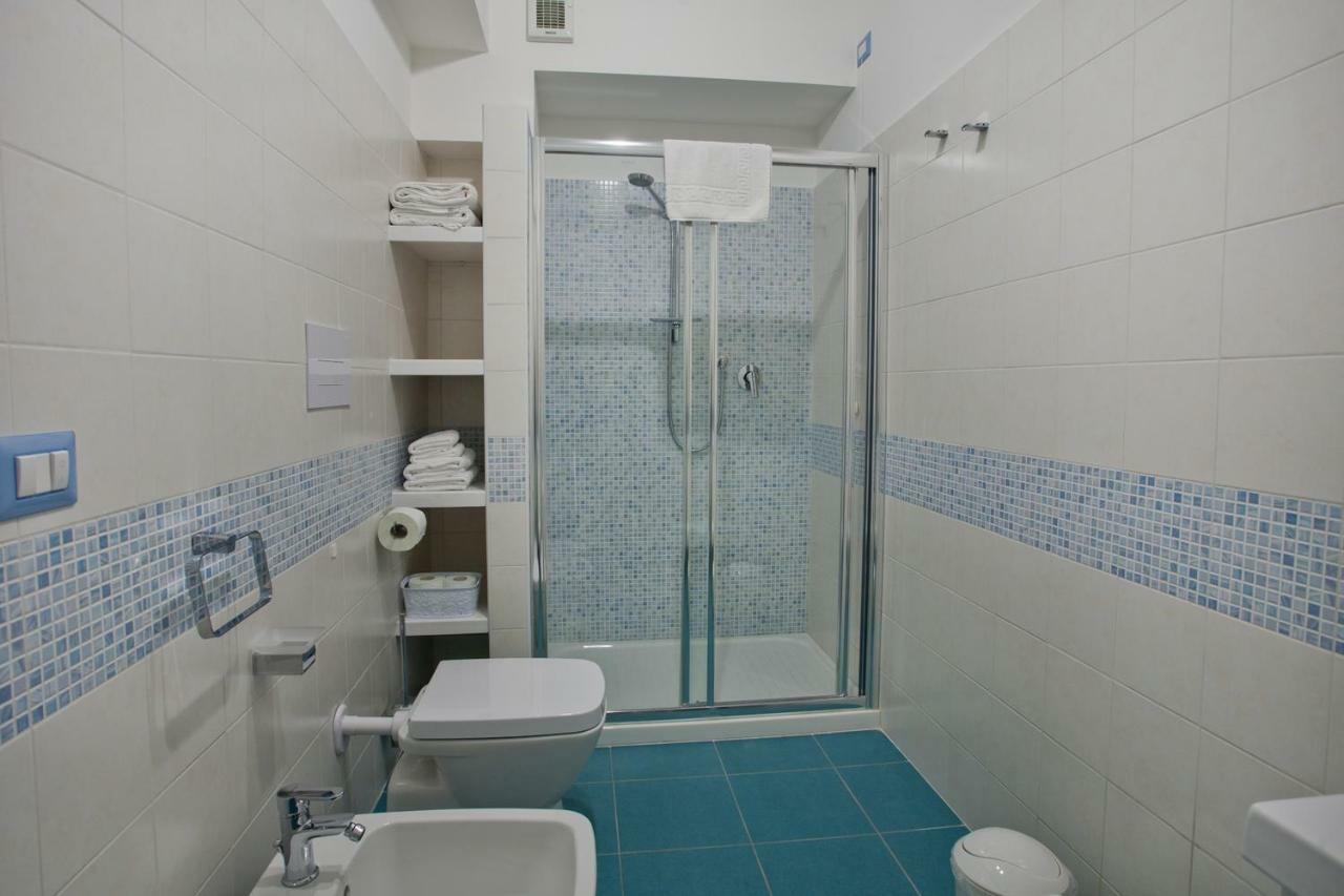 B&B A Due Passi Dal Mare Catona Di Reggio Calabria Exterior foto